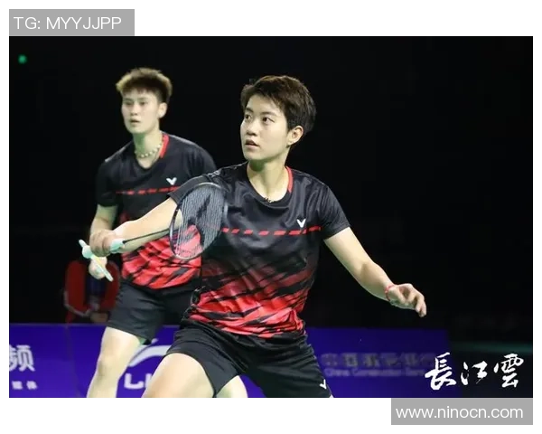 武汉羽毛球队与上海羽毛球队赛后复盘战术分析与策略对比